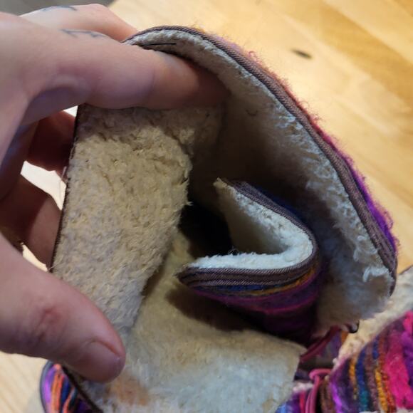 Sanuk Horizon Colorful Yarn Mid-Height Faux Shearling Boots Yoga Mat Sole 9 - Picture 8 of 12